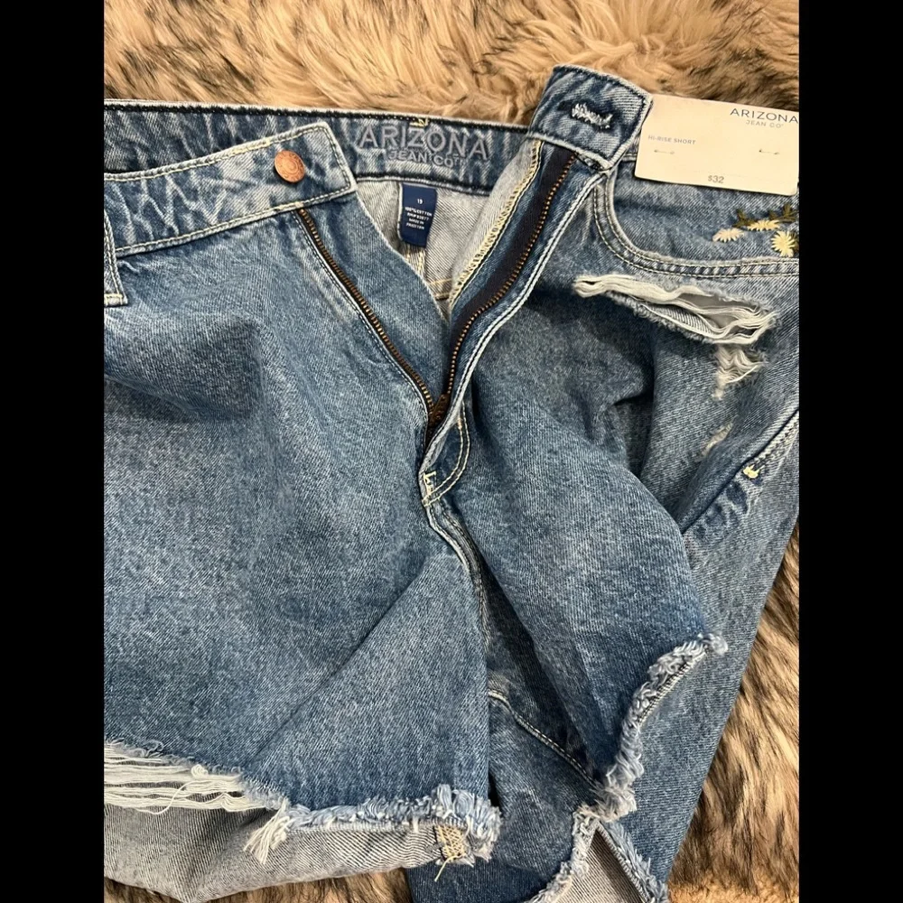 Arizona & Co Hi-Rise Shortie Shorts-Juniors NWT Size 19 - Picture 12 of 14